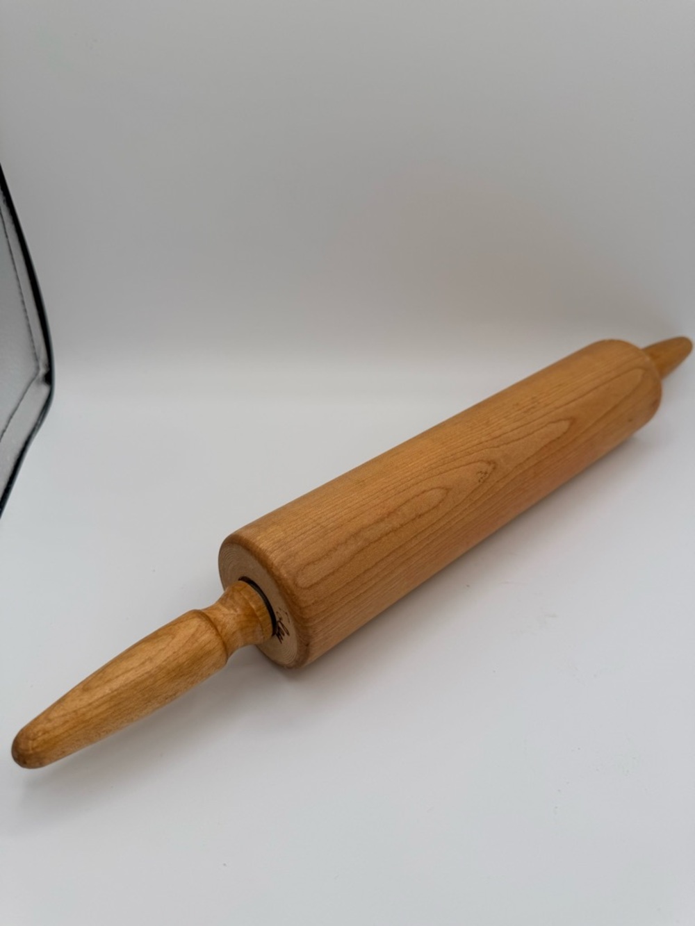 Foley Classic Vintage Wooden Rolling Pin - Natural Maple Wood Finish